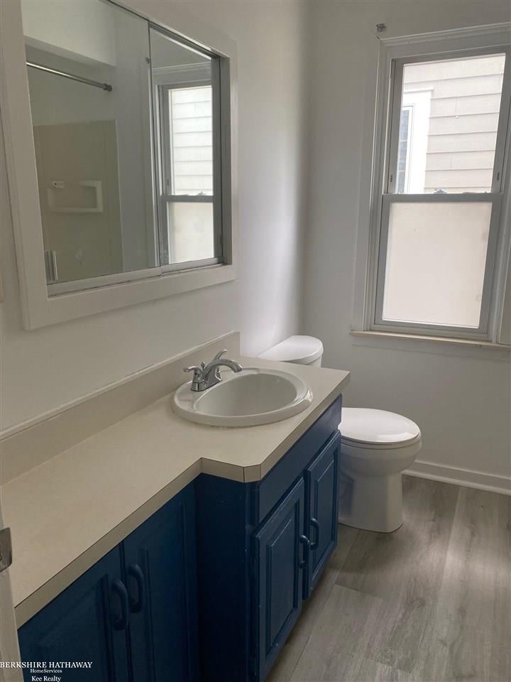 20859 Hampton Road Harper Woods, MI 48225 - Photo 7 of 11 Gallery Image 7