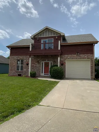 $194,500 | 7111 Southwest Wheatfield Lane, Topeka, KS 66619