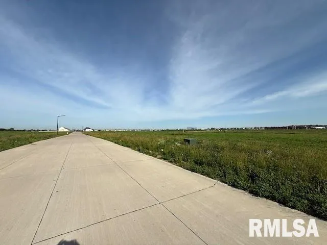 $98,000 | 6692 Meghan Avenue, Bettendorf, IA 52722