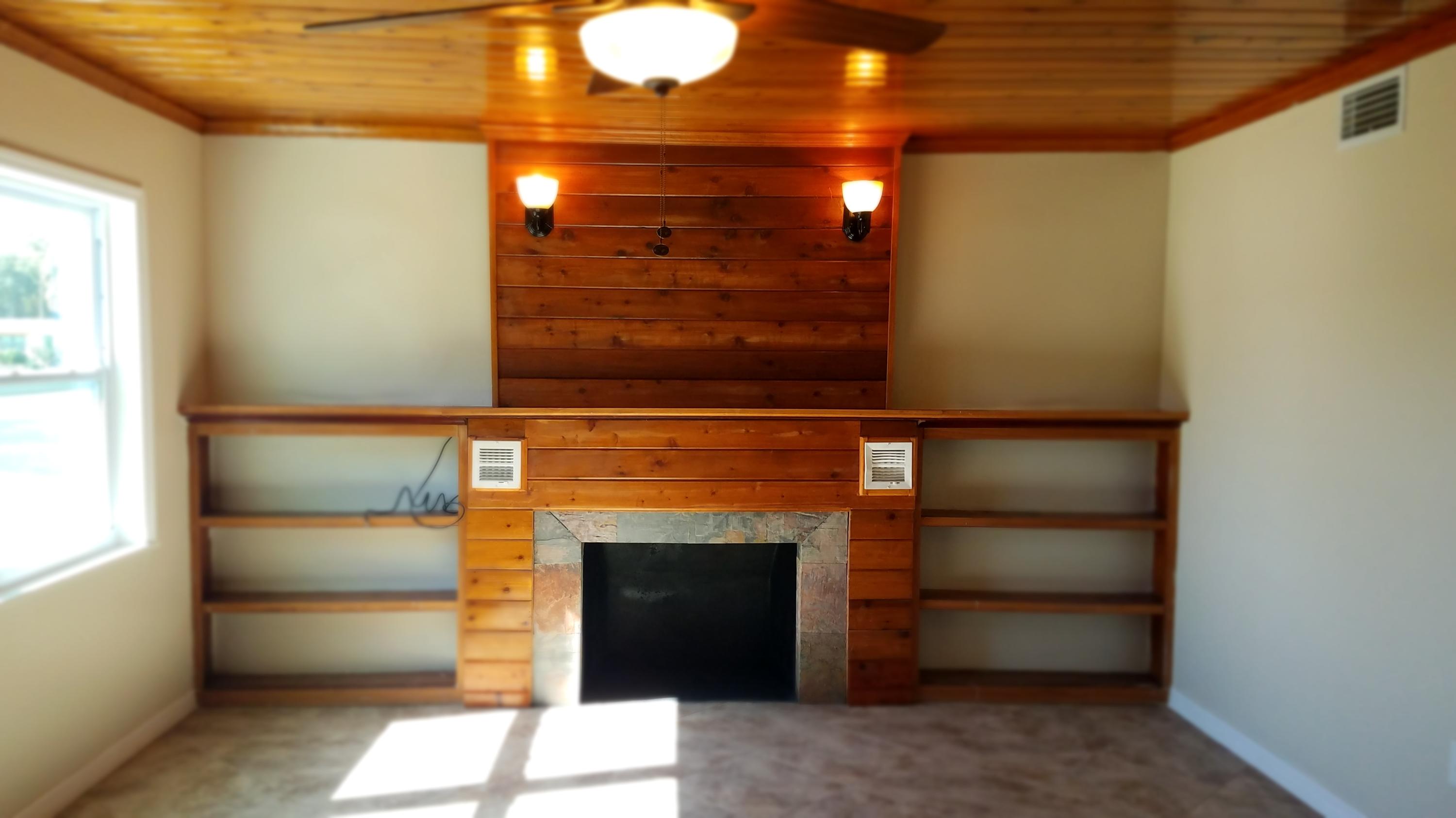 4104 Ave R Fort Pierce, FL 34947 - Photo 9 of 35 Ave R fireplace