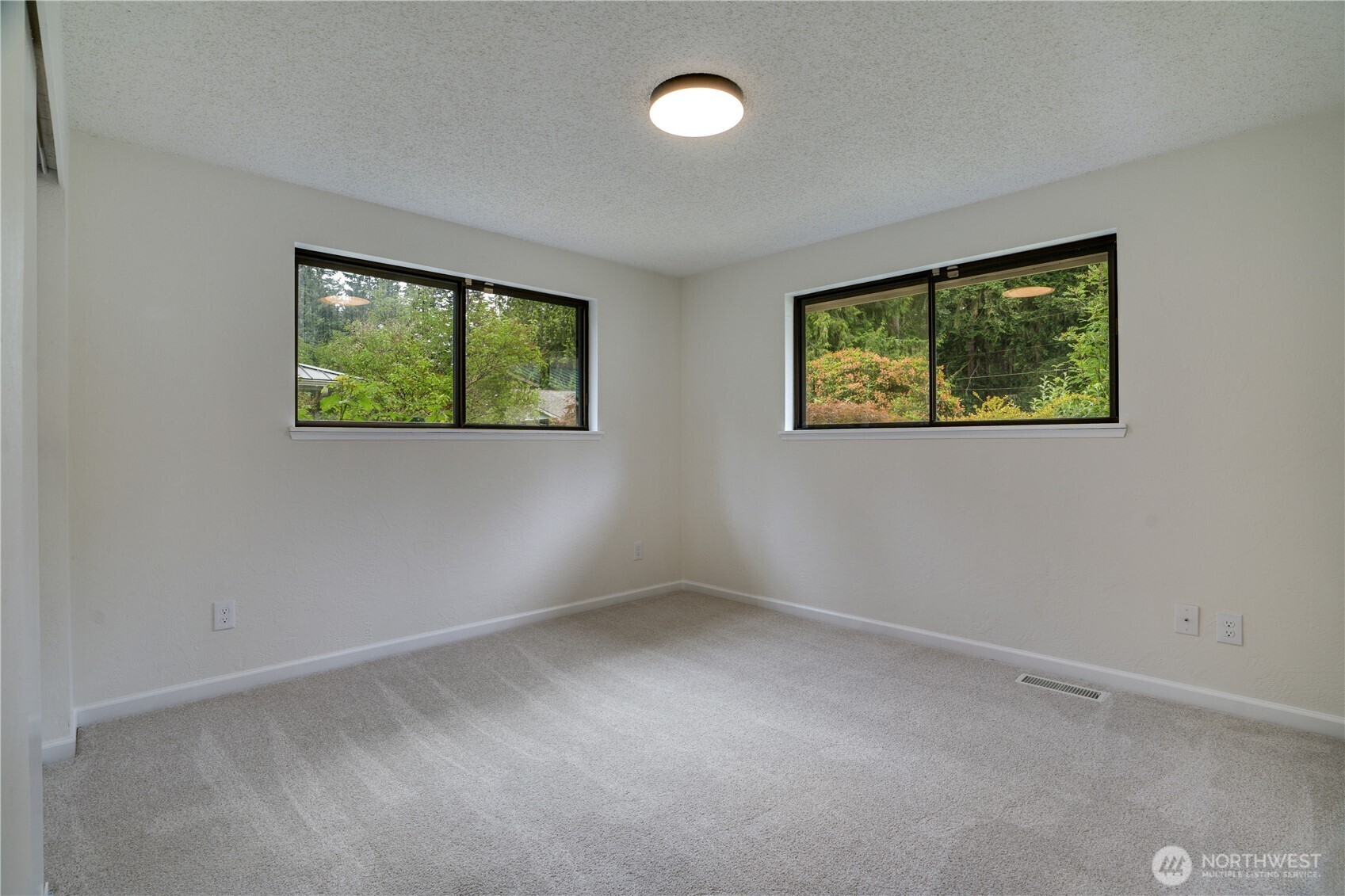 4270 Fir Drive Northeast Bremerton, WA 98310 - Photo 14 of 40