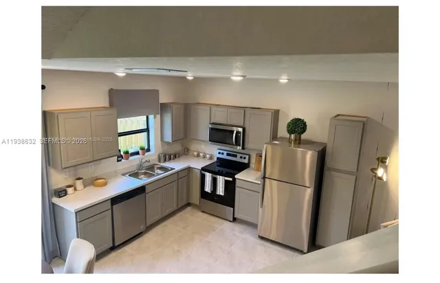 $2,750 | 149 Northeast 3rd Street, Unit 149, Florida City, FL 33034