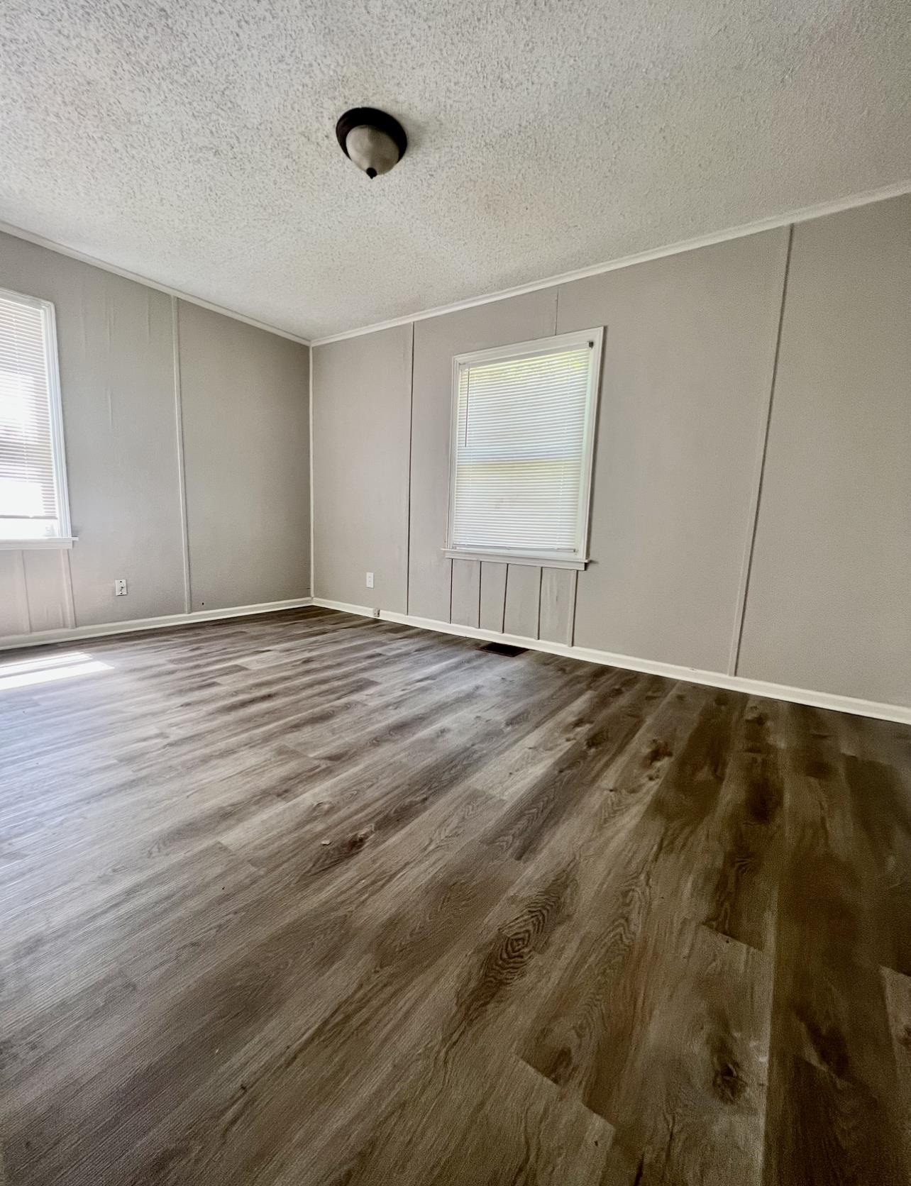 1248 Will Scarlet Road Memphis, TN 38111 - Photo 5 of 16 Gallery Image 5