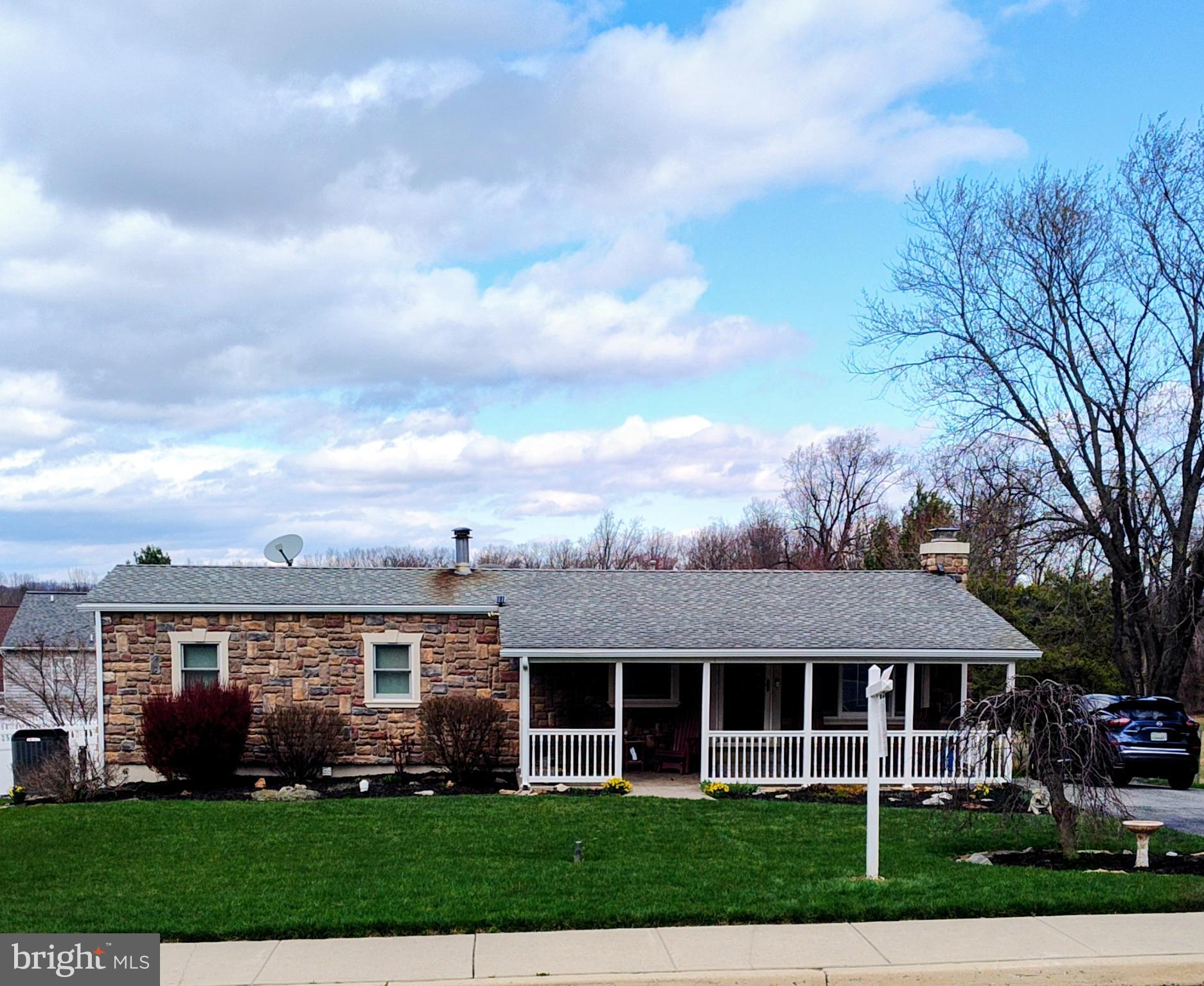 4728 Bucks School House Road Baltimore, MD 21237 - Photo 2 of 13