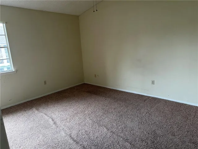 $98,500 | 701 Fairfax Drive, Unit 209, Gretna, LA 70056