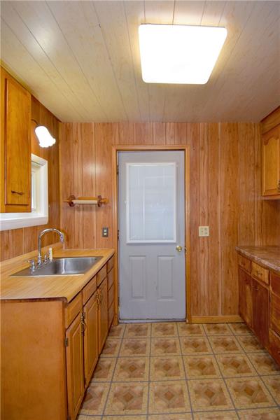 23 Grubbs Road Cheswick, PA 15024 - Photo 7 of 24