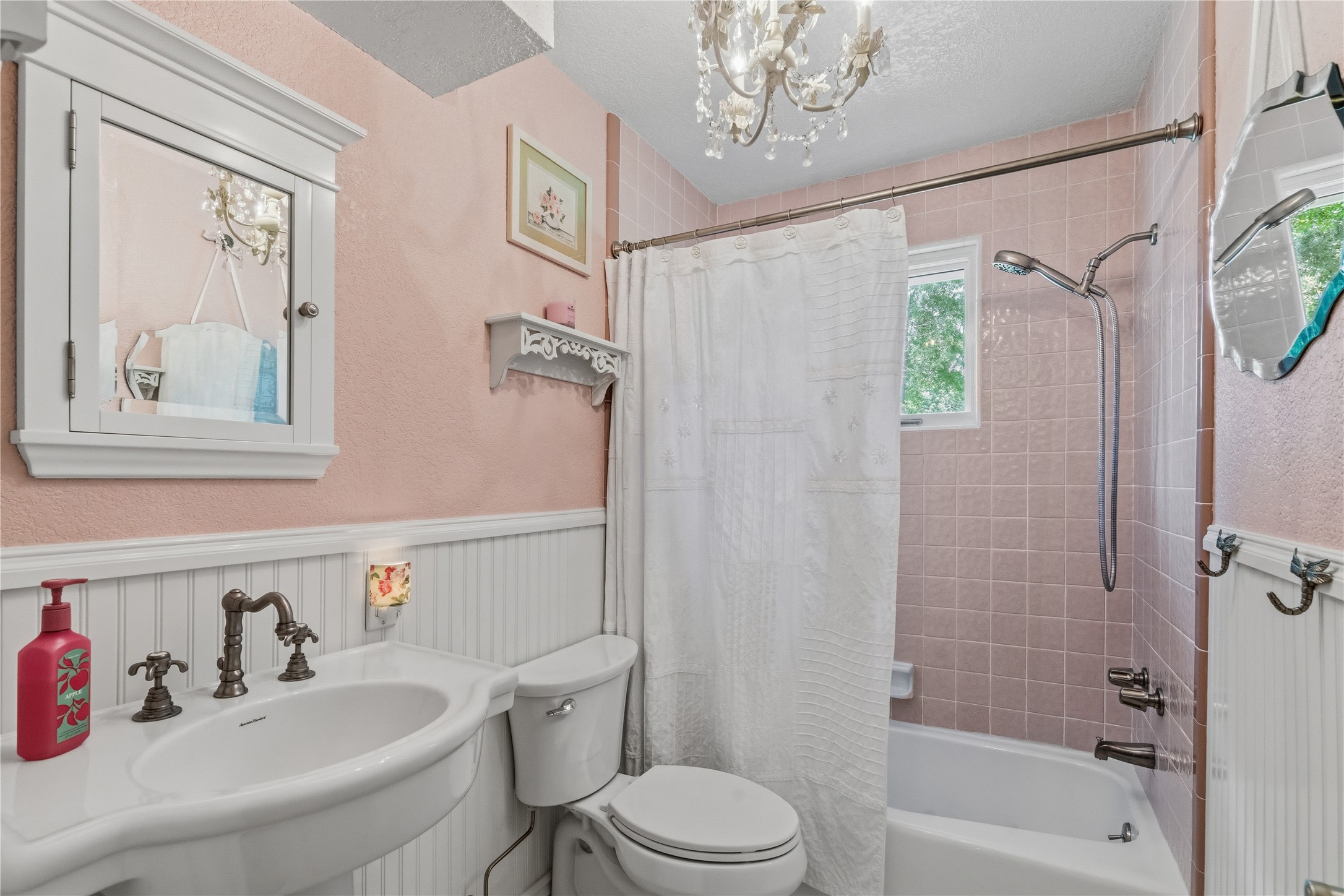 17821 Brown Road Conroe, TX 77306 - Photo 30 of 50 a bathroom with a sink toilet and shower