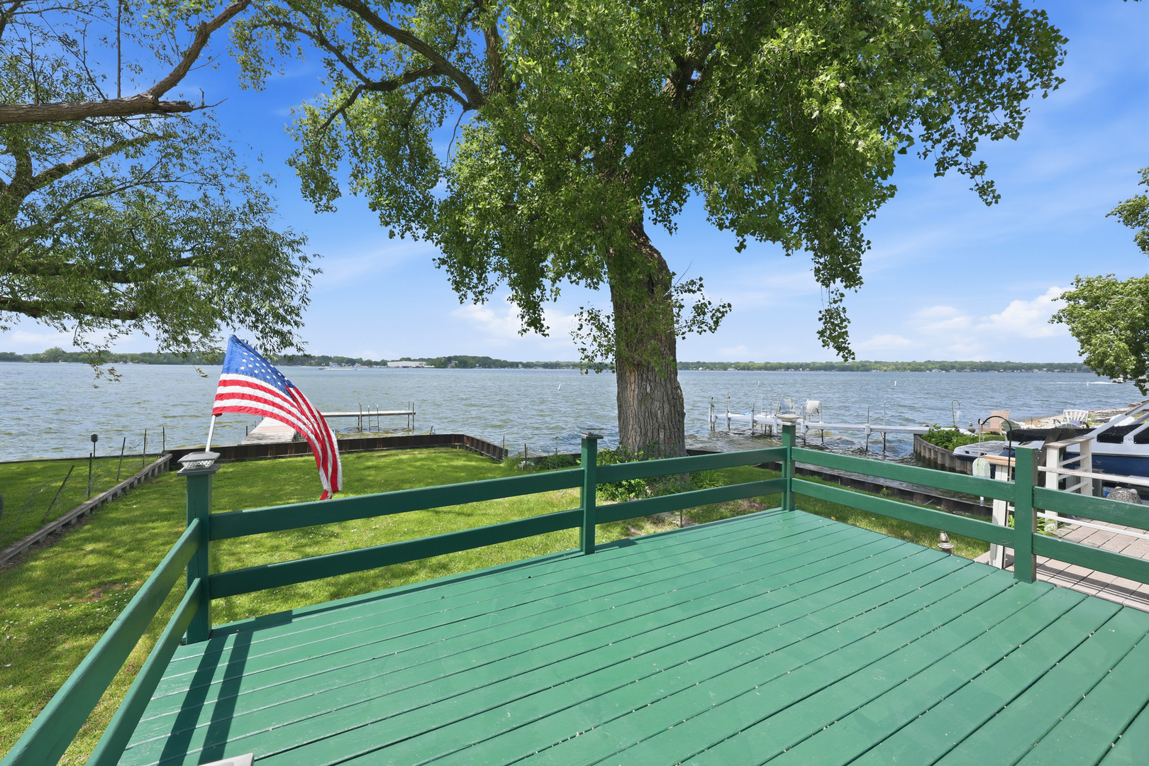 204 Eagle Point Road Fox Lake, IL 60020 - Photo 3 of 17