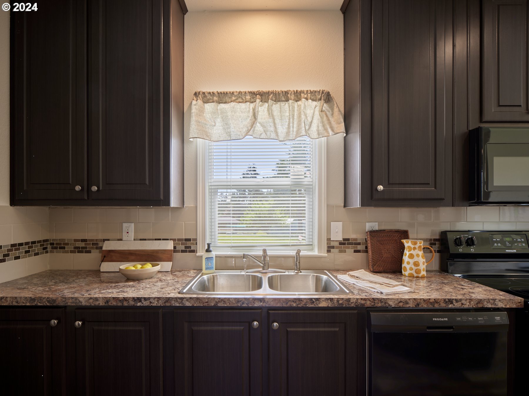 108 Rodgers Road Silverlake, WA 98645 - Photo 12 of 37 Kitchen