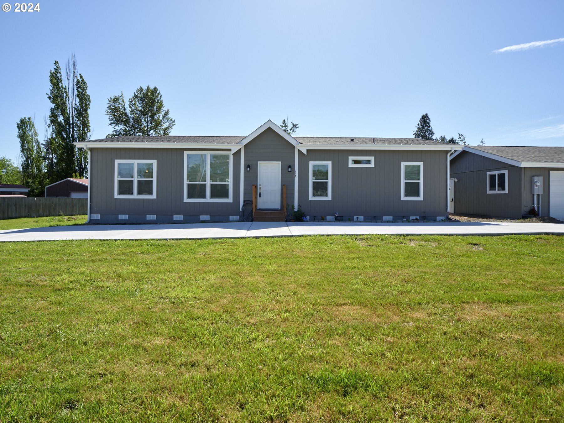 108 Rodgers Road Silverlake, WA 98645 - Photo 2 of 37 Front Yard