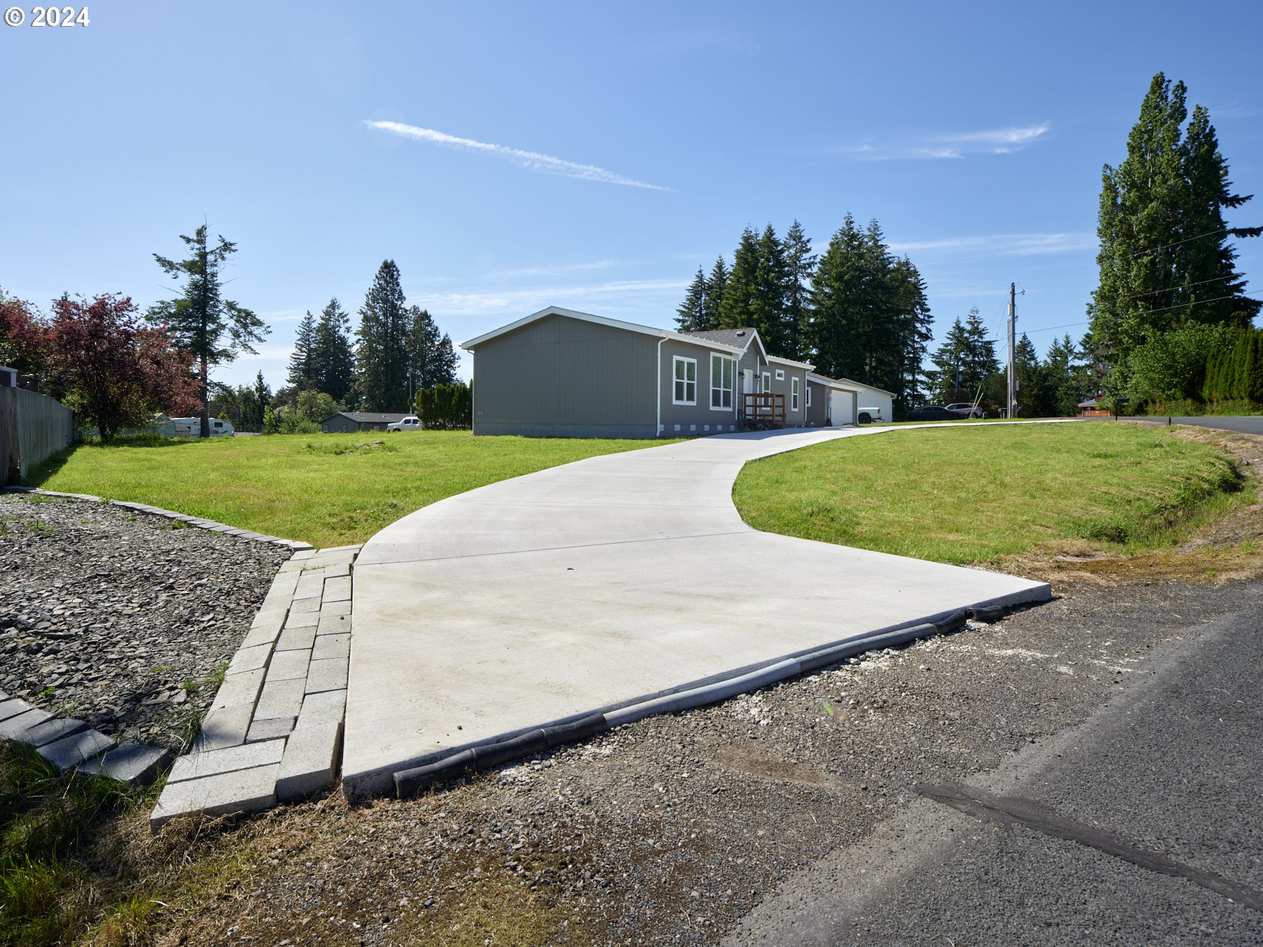 108 Rodgers Road Silverlake, WA 98645 - Photo 3 of 37 Front Yard