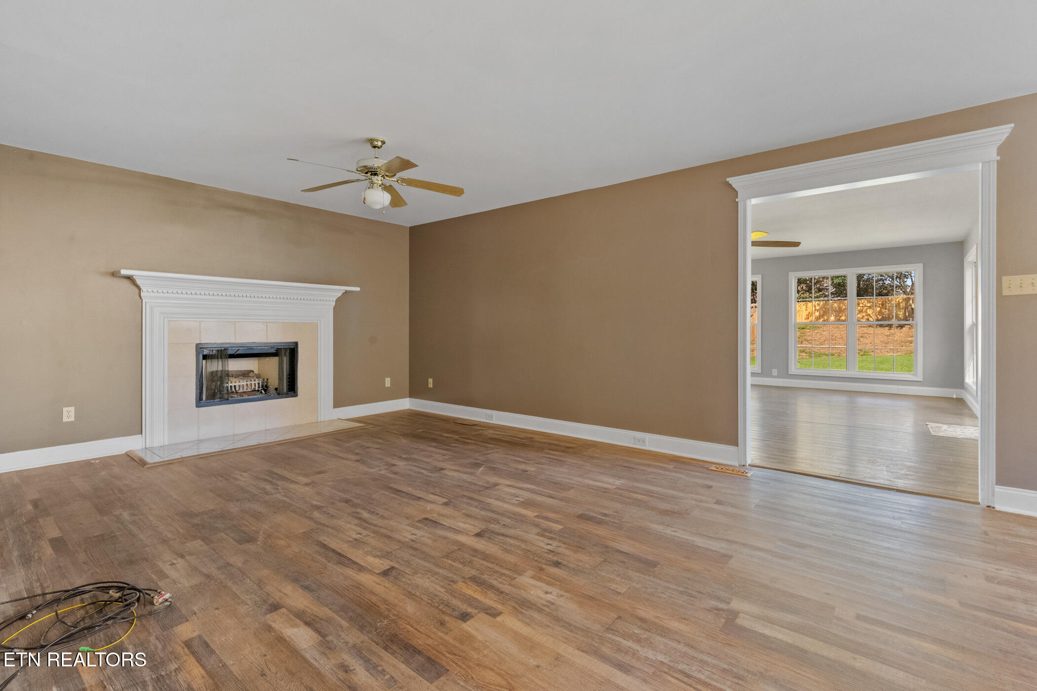 1365 Wineberry Road Powell, TN 37849 - Photo 13 of 43 Large Living Room