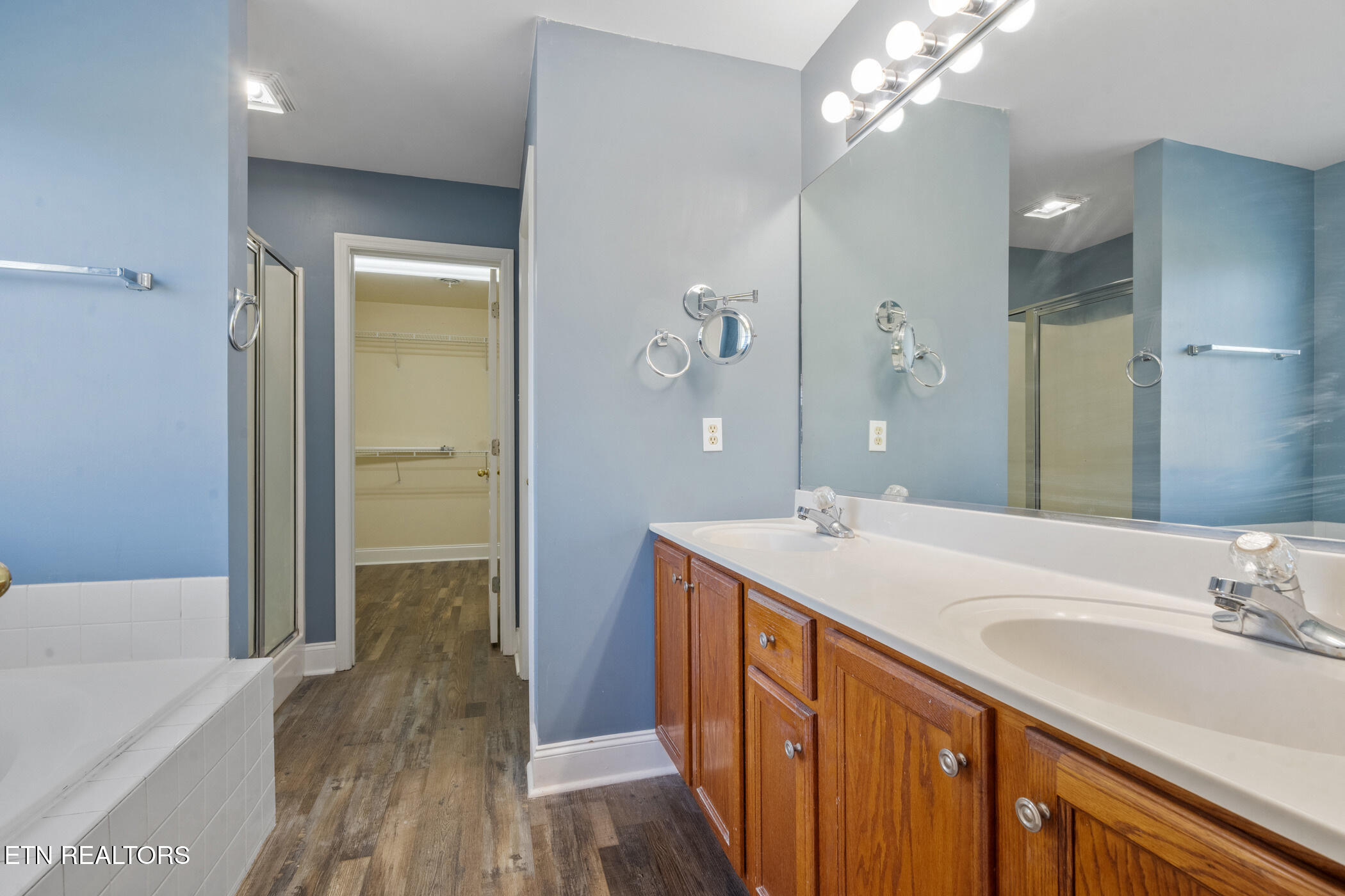 1365 Wineberry Road Powell, TN 37849 - Photo 24 of 43 Double Vanity