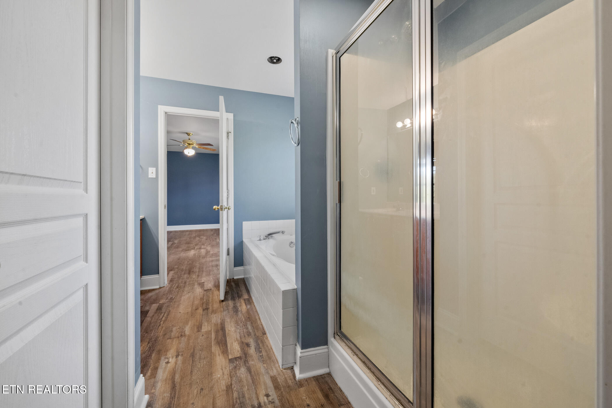 1365 Wineberry Road Powell, TN 37849 - Photo 26 of 43 Large Primary Bath 2