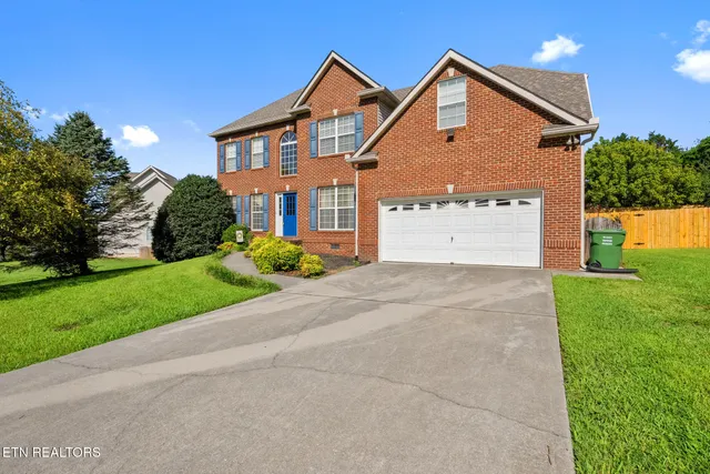 $524,900 | 1365 Wineberry Road, Powell, TN 37849