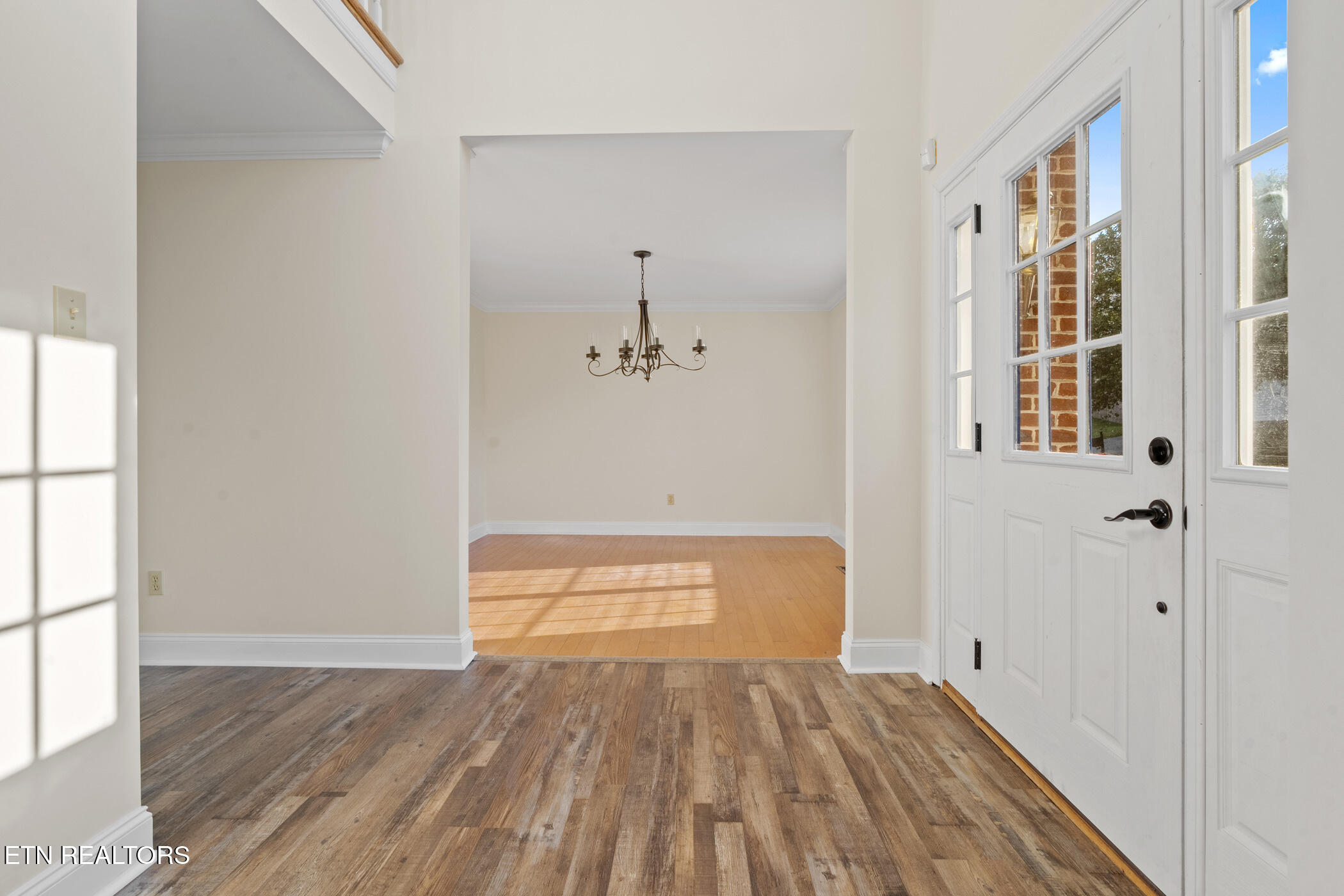 1365 Wineberry Road Powell, TN 37849 - Photo 4 of 43 Entryway