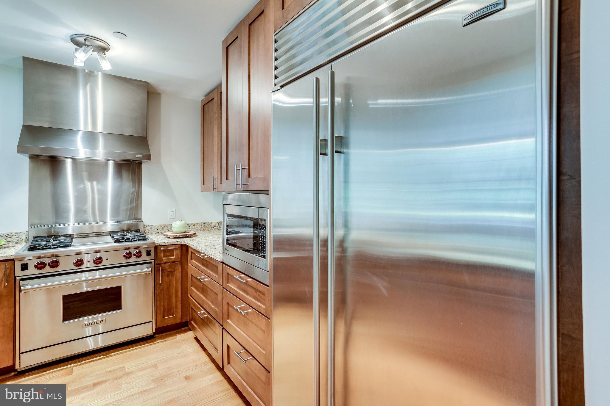 215 I Street Northeast, Unit 104 Washington, DC 20002 - Photo 21 of 63 High end appliances