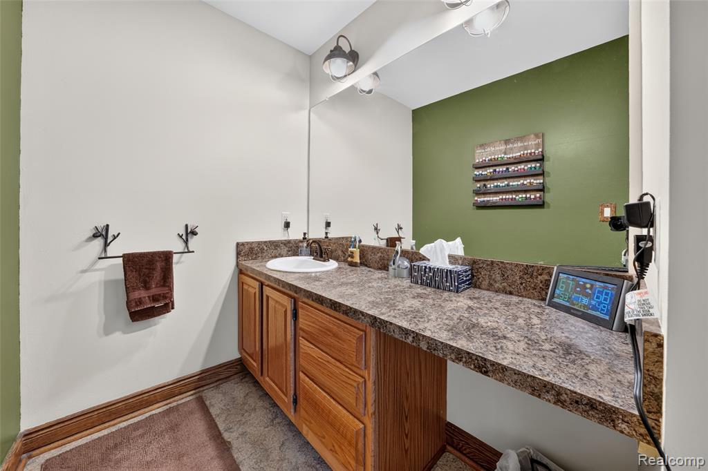 5233 Crawford Road Dryden, MI 48428 - Photo 37 of 95