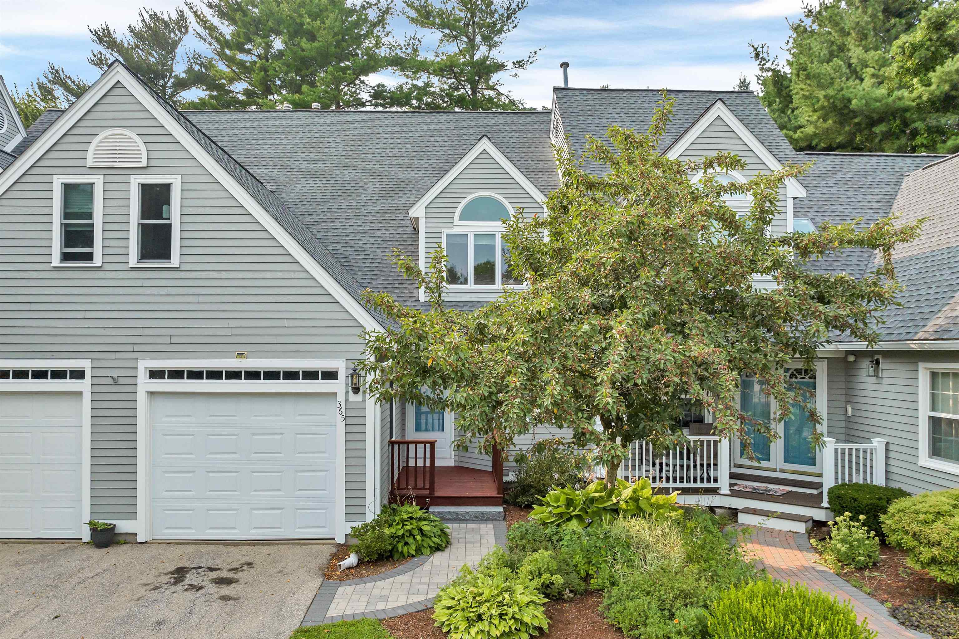 365 Winding Pond Road Londonderry, NH 03053 - Photo 2 of 40