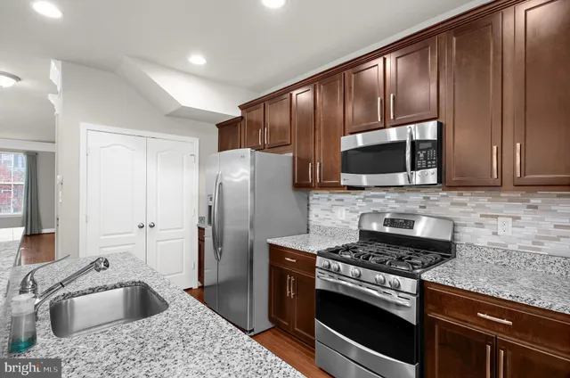 $550,000 | 614 South Cherry Grove Avenue, Annapolis, MD 21401