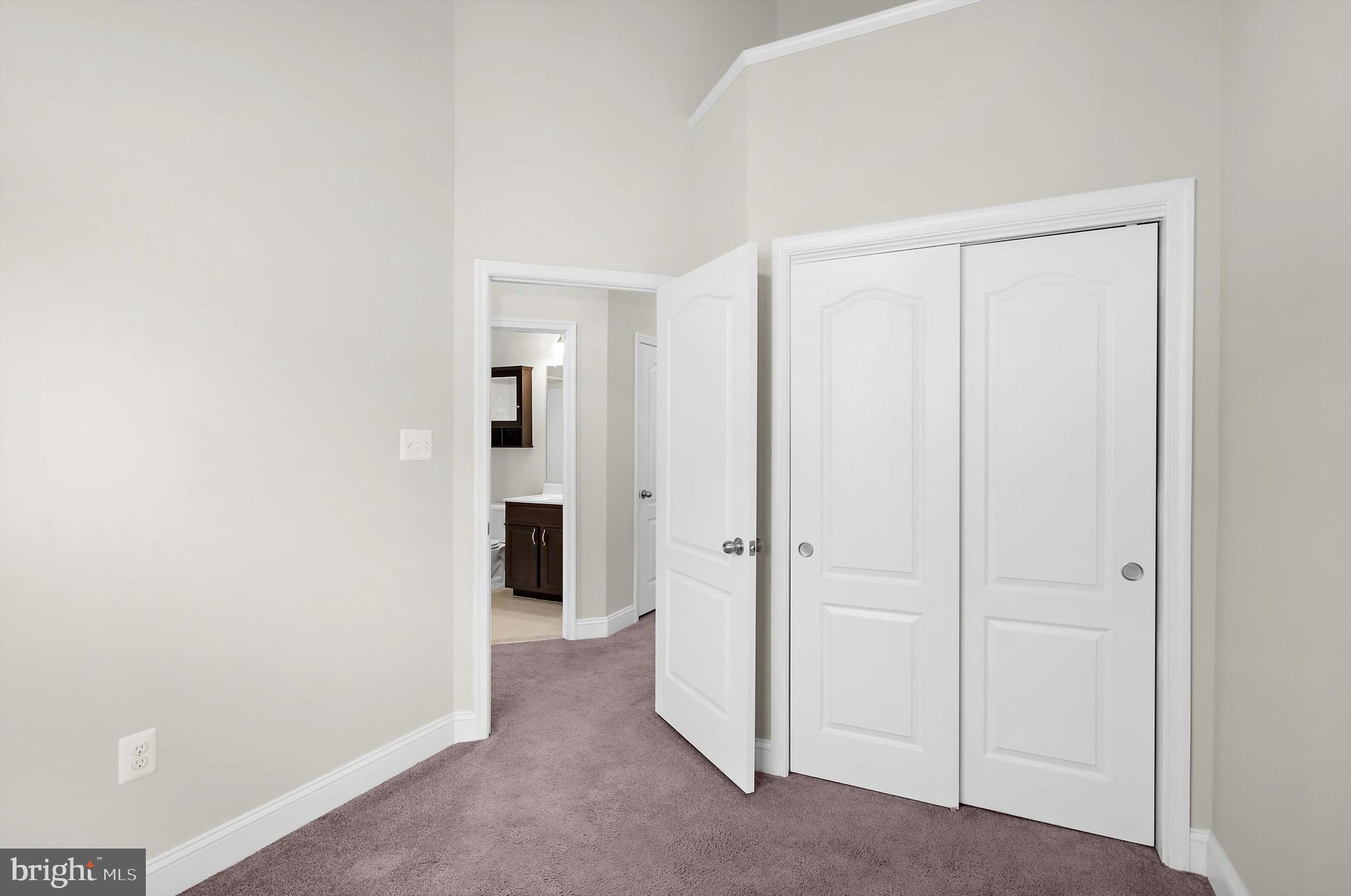 614 South Cherry Grove Avenue Annapolis, MD 21401 - Photo 25 of 40 a view of a livingroom with an empty space and a hallway