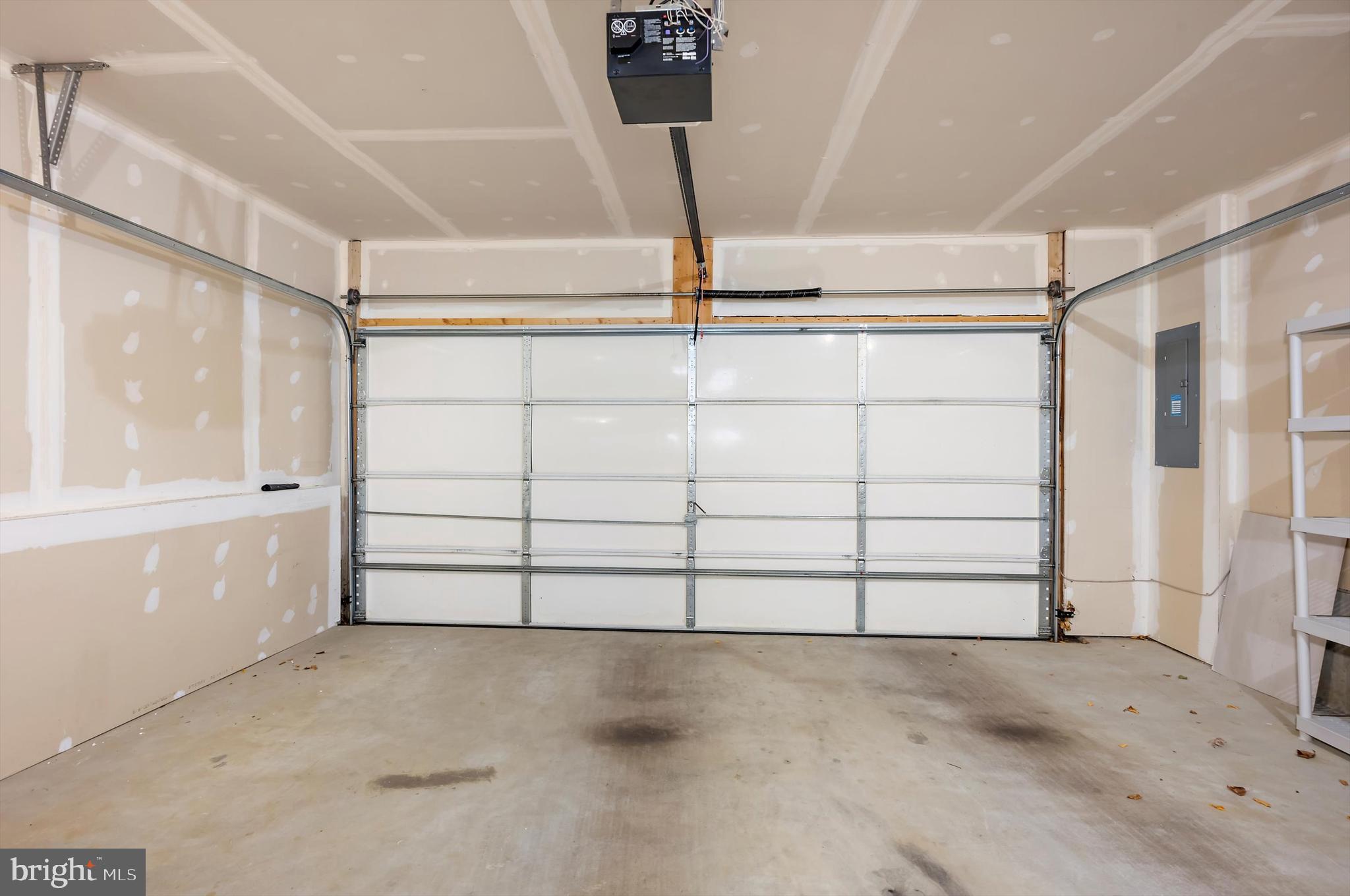 614 South Cherry Grove Avenue Annapolis, MD 21401 - Photo 32 of 40 a view of a garage