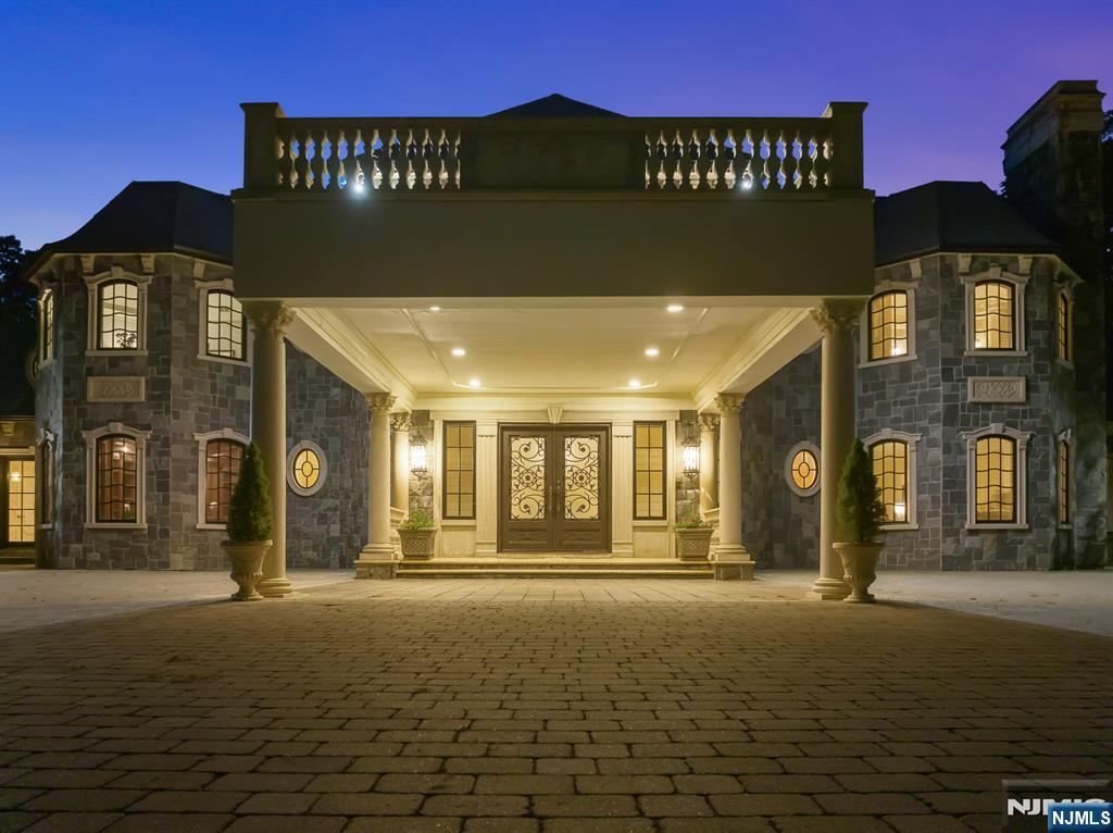 105 Chestnut Ridge Road Saddle River, NJ 07458 - Photo 16 of 29