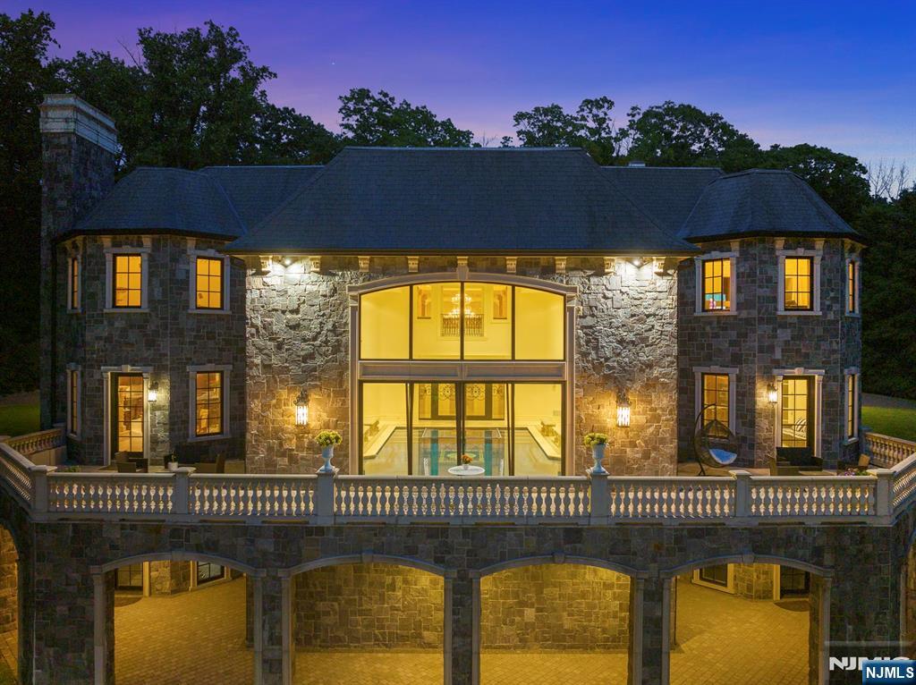 105 Chestnut Ridge Road Saddle River, NJ 07458 - Photo 19 of 29