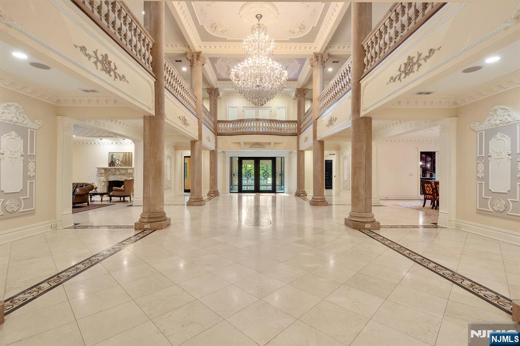 105 Chestnut Ridge Road Saddle River, NJ 07458 - Photo 4 of 29