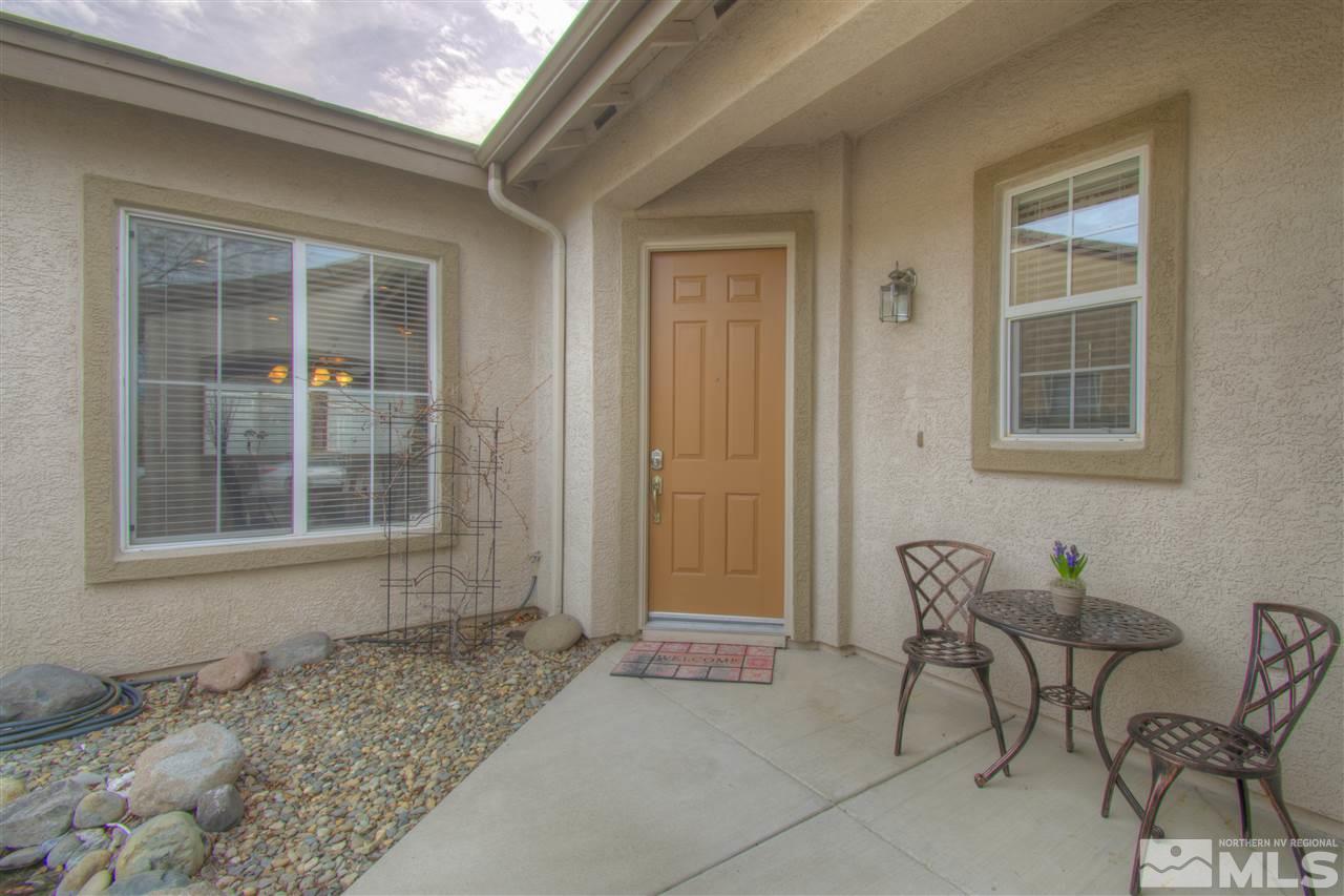 1652 Broadstone Way Reno, NV 89521 - Photo 5 of 25