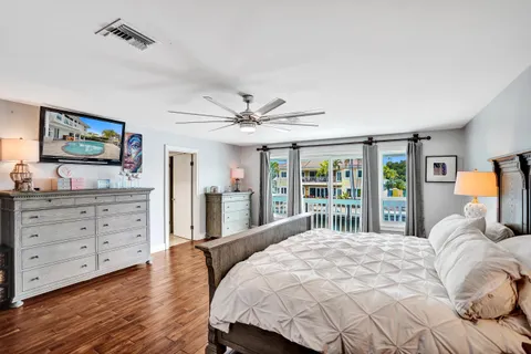 $2,495,000 | 3001 Northeast 47th Street, Lighthouse Point, FL 33064