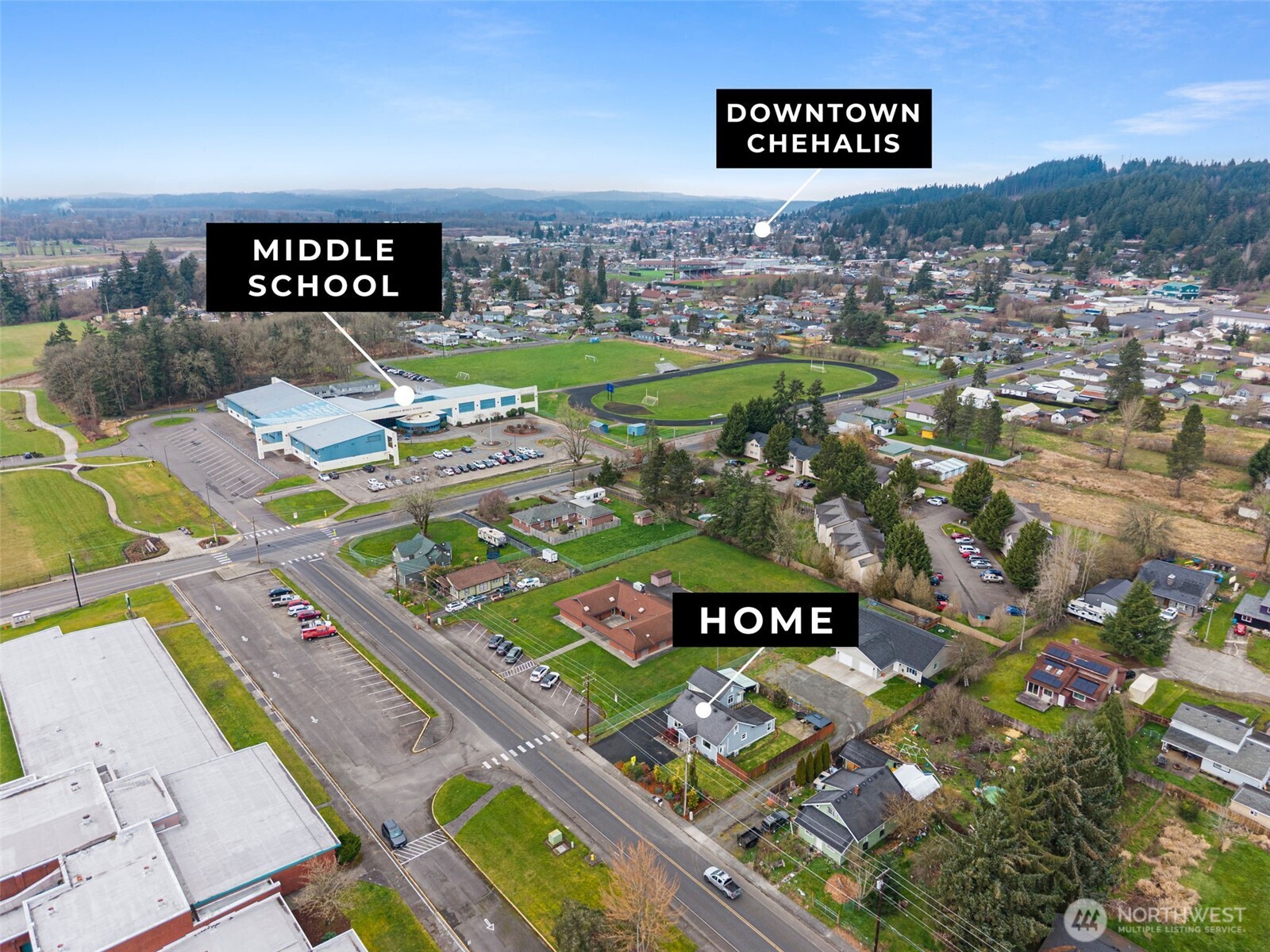 2046 Southwest Salsbury Avenue Chehalis, WA 98532 - Photo 5 of 36