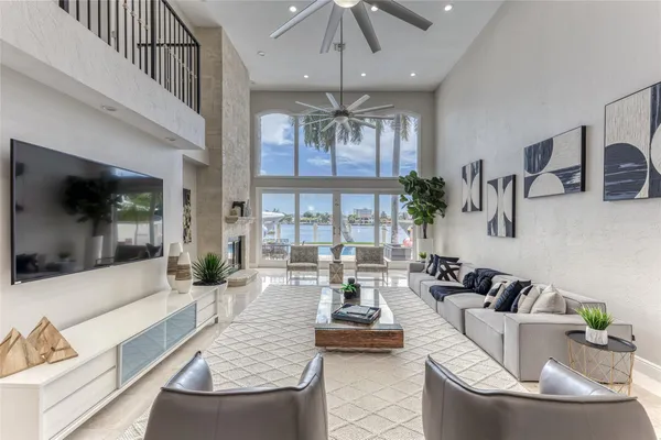 $32,995 | 616 1st Key Drive, Fort Lauderdale, FL 33304