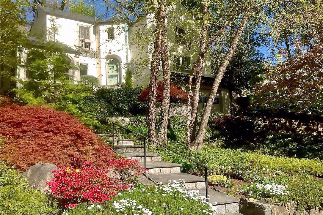 97 Valley Road Larchmont, NY 10538 - Photo 1 of 1 97 Valley Road in bloom!