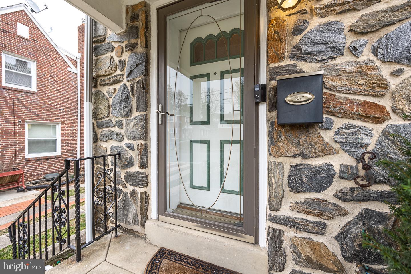 176 Marshall Road Lansdowne, PA 19050 - Photo 4 of 42 Gallery Image 4