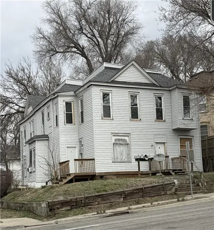 $250,000 | 1601 Faraon Street, St. Joseph, MO 64501