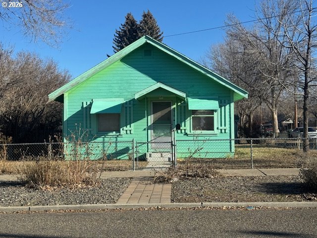2610 6th Street Baker City, OR 97814 - Photo 2 of 22
