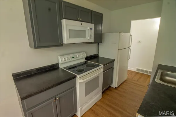 $1,150 | 1018 Wylin Court, St. Louis, MO 63135