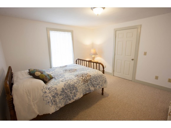 323 Grant Road Newmarket, NH 03857 - Photo 13 of 25