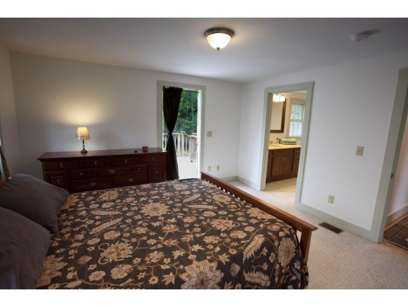 323 Grant Road Newmarket, NH 03857 - Photo 16 of 25