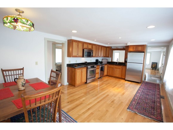 323 Grant Road Newmarket, NH 03857 - Photo 5 of 25