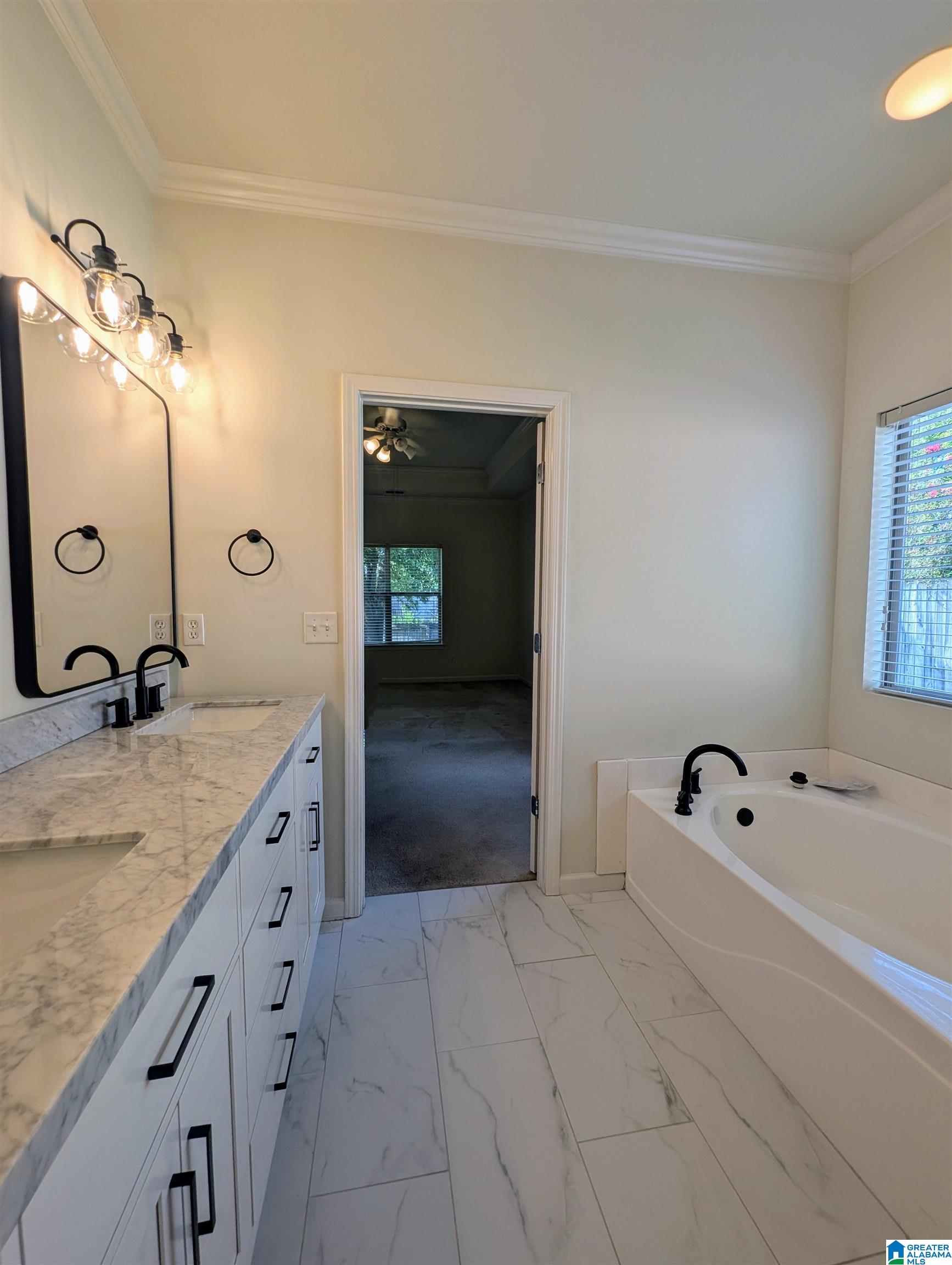 676 Barkley Circle Alabaster, AL 35007 - Photo 14 of 25