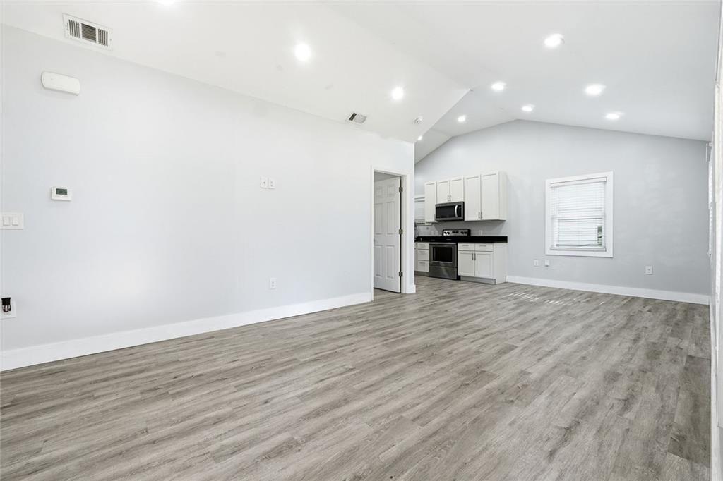 4154 B Brenda Drive Decatur, GA 30035 - Photo 4 of 25