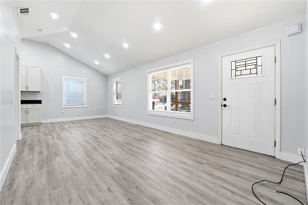 4154 B Brenda Drive Decatur, GA 30035 - Photo 5 of 25