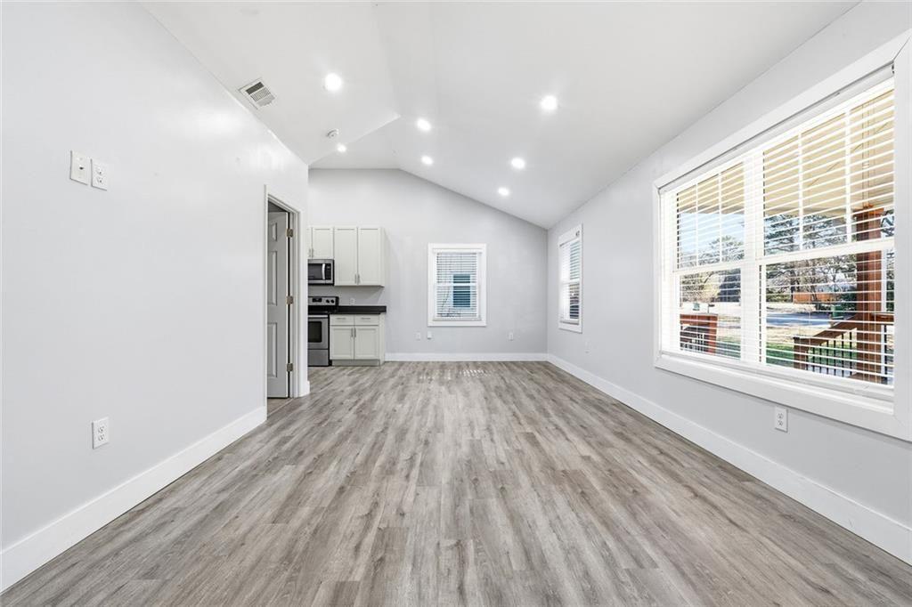 4154 B Brenda Drive Decatur, GA 30035 - Photo 6 of 25