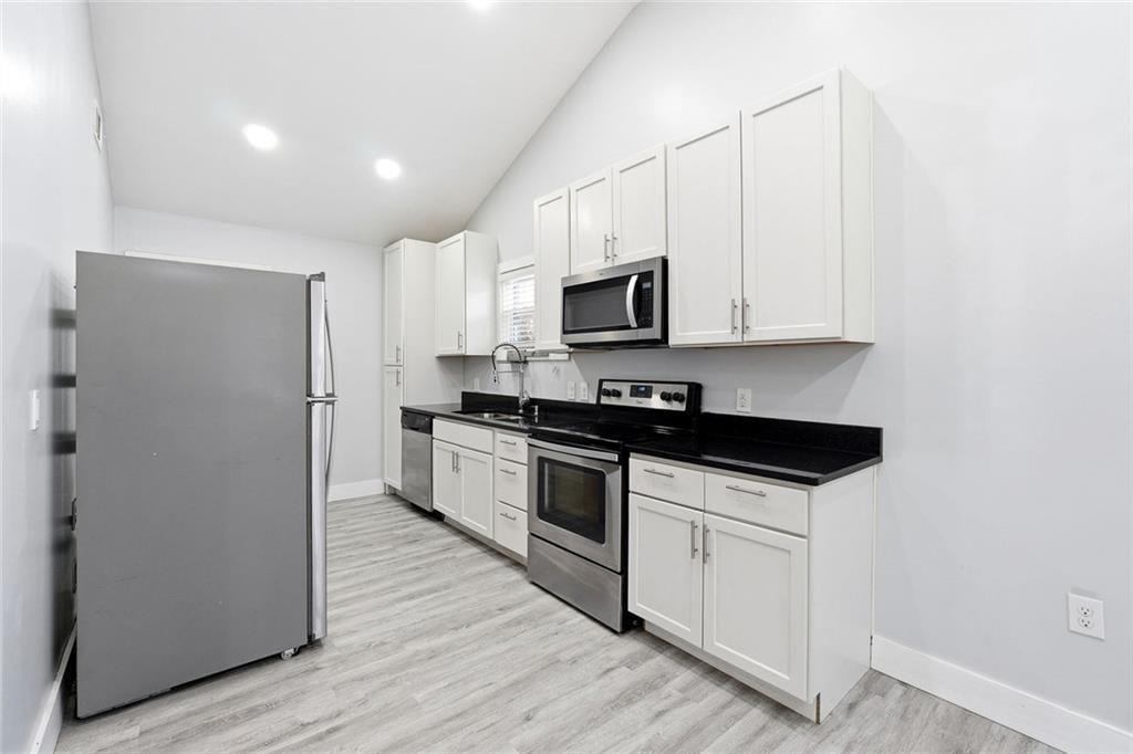 4154 B Brenda Drive Decatur, GA 30035 - Photo 10 of 25