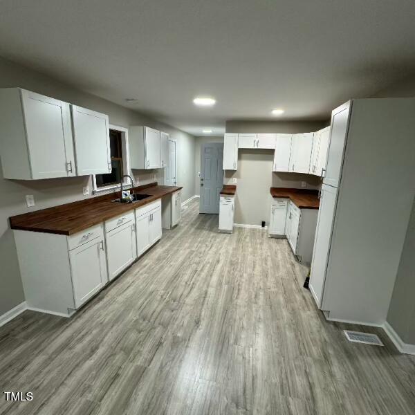 1128 Horseshoe Road Durham, NC 27703 - Photo 3 of 20 264a25fe-a9e7-473b-aabb-480be020a16d