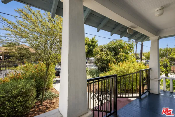 $675,000 | 430 East 30th Street, Los Angeles, CA 90011