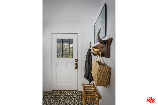 $675,000 | 430 East 30th Street, Los Angeles, CA 90011