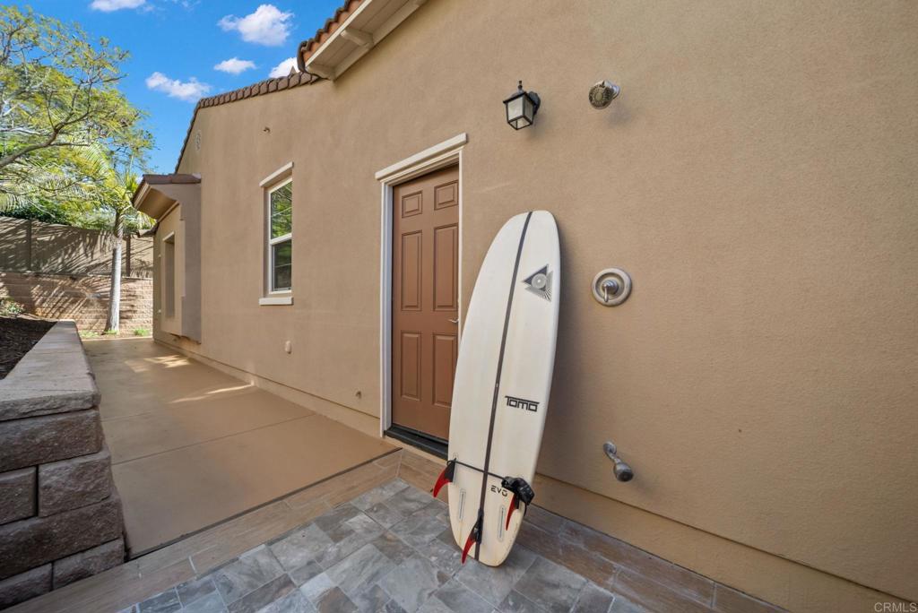 939 Bluejack Road Encinitas, CA 92024 - Photo 40 of 43 Perfect after a trip to the beach!
